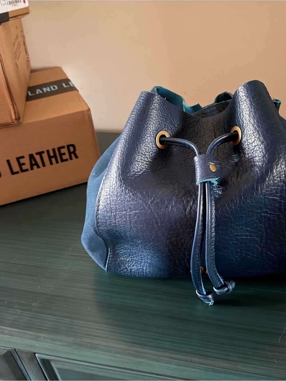 Caspian Women's Drawstring Nest Bucket Bag Portland Leather